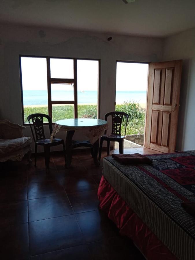 Sea Bay Resort Wennappuwa Exteriér fotografie